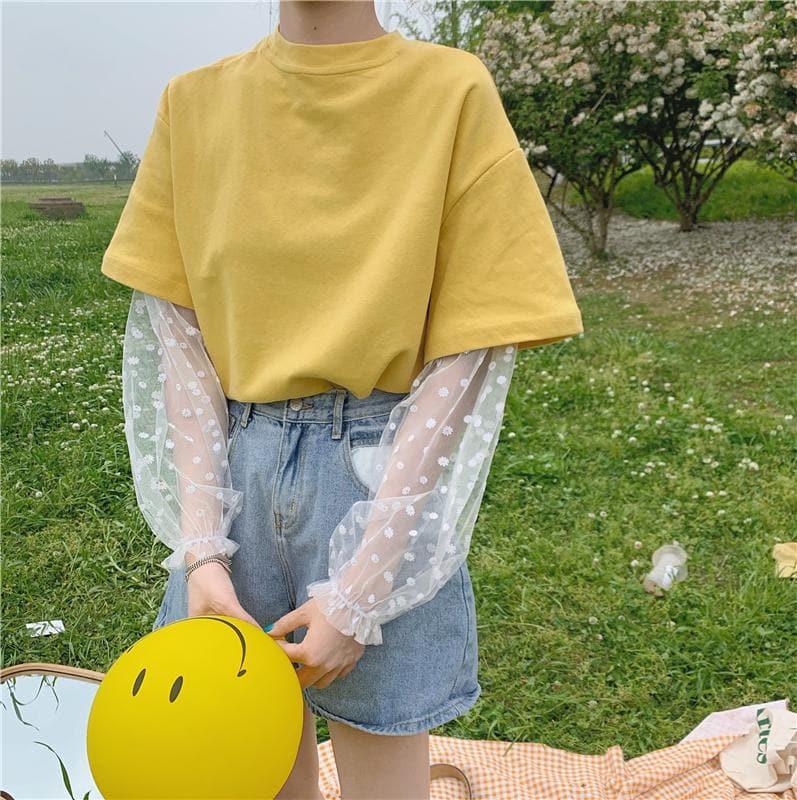 2-in-1 Tee + Transparent Mesh Sleeves With Daisy Pattern