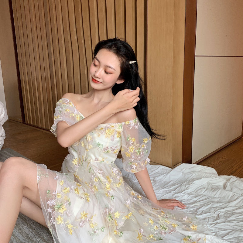 Puffy Off-The-Shoulder Dress/Blouse With Floral Mesh Layer