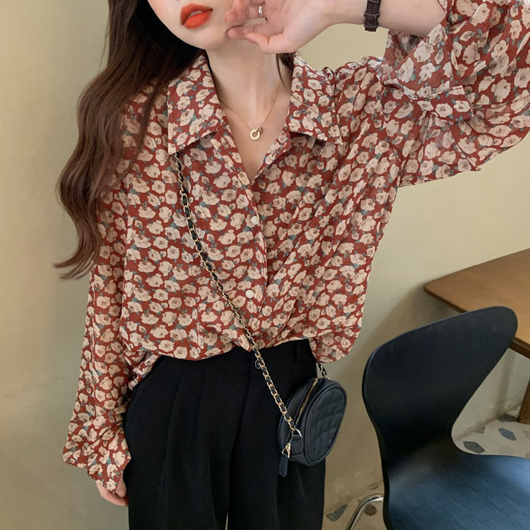 Longsleeved Blouse With Floral Pattern