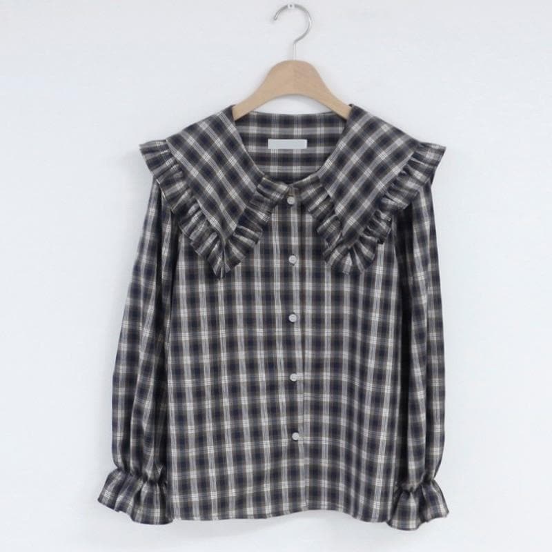 Plaid Blouse With Lantern Sleeves