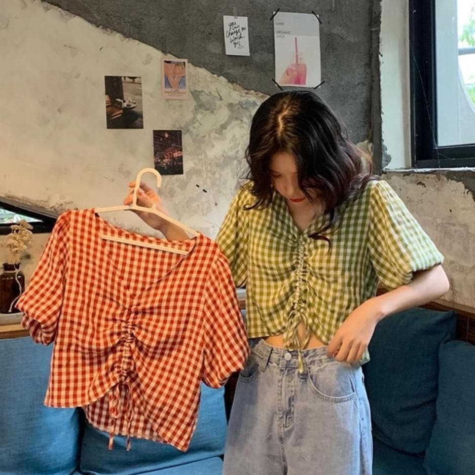 Checkered Blouse With V-Neck And Adjustable Length