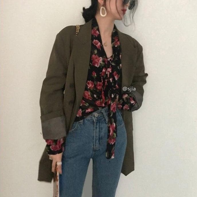 Flowy Blouse With Floral Pattern