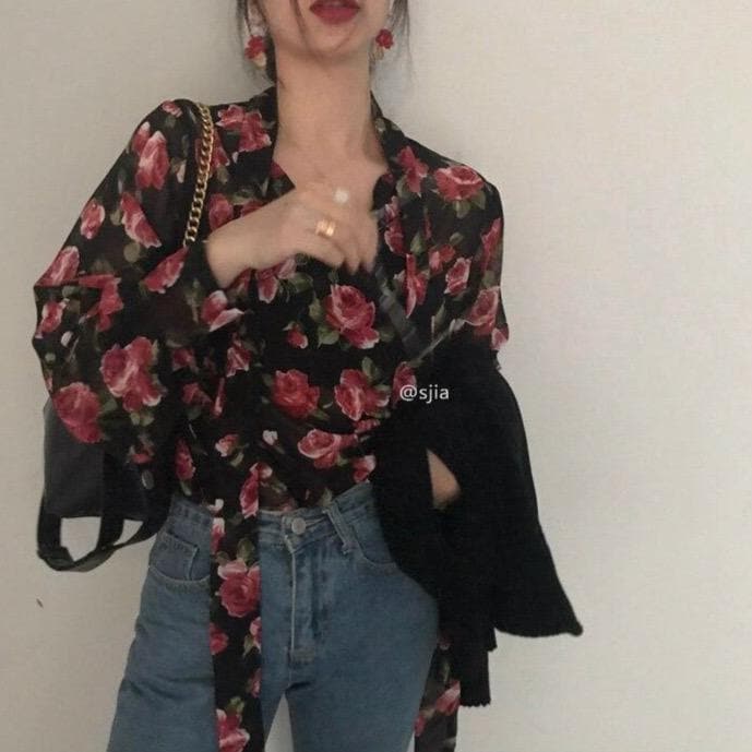Flowy Blouse With Floral Pattern