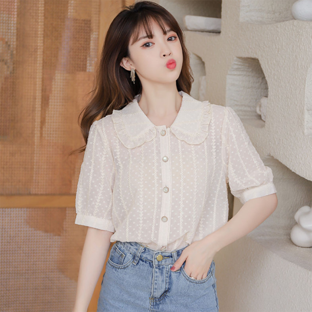 Buttoned Chiffon Blouse With Ruffled Collar and Cuffed Sleeves