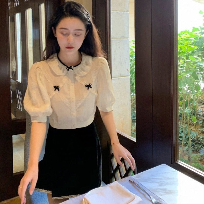 Button-Down Blouse With Puff Sleeves And Ribbons