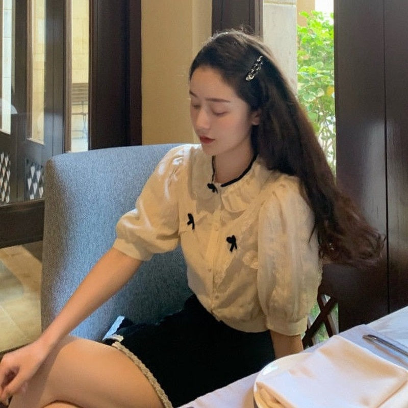 Button-Down Blouse With Puff Sleeves And Ribbons
