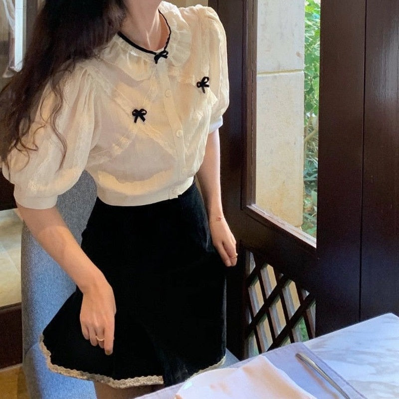 Button-Down Blouse With Puff Sleeves And Ribbons
