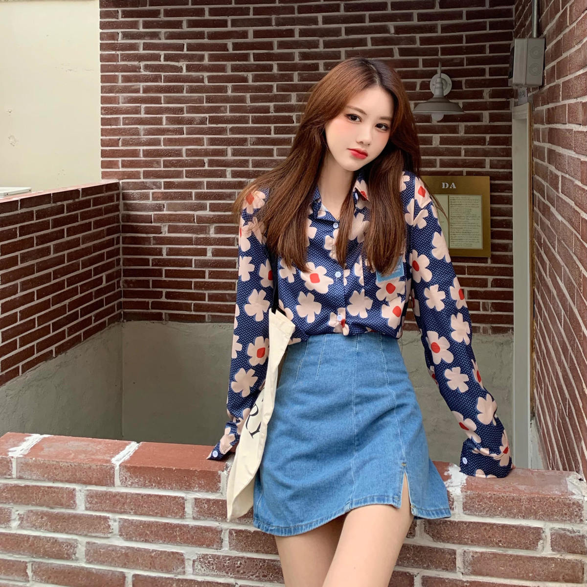 Button-Down Blouse With Floral Print And Turn-Down Collar