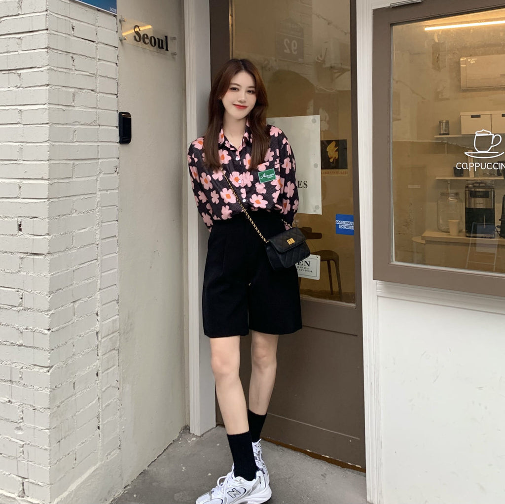Button-Down Blouse With Floral Print And Turn-Down Collar