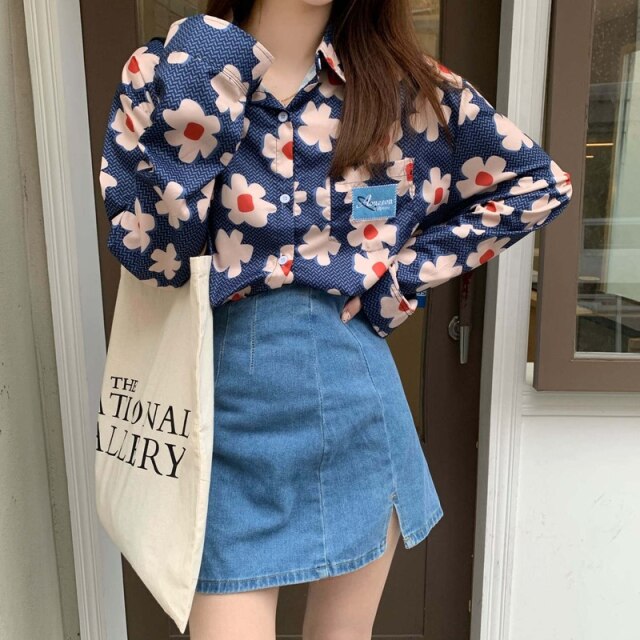 Button-Down Blouse With Floral Print And Turn-Down Collar